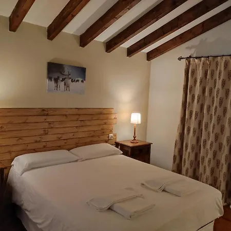 Viviendas Rurales El Covaju * Cabezón de Liébana