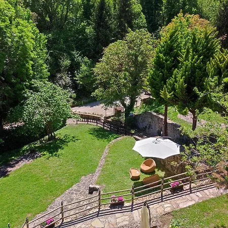 Viviendas Rurales El Covaju * Кабесон-де-Льебана