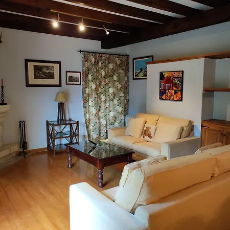 Viviendas Rurales El Covaju *