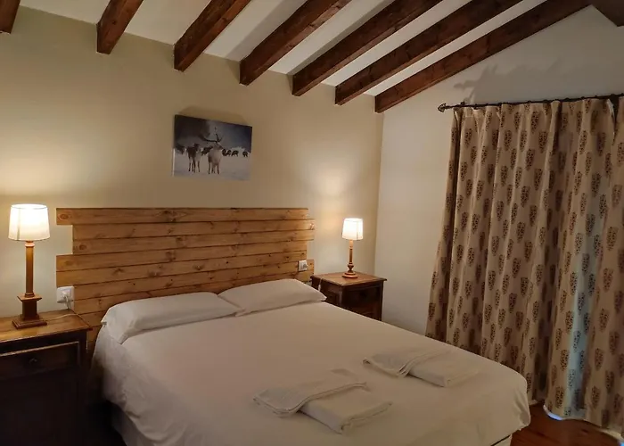 Viviendas Rurales El Covaju * Cabezón de Liébana