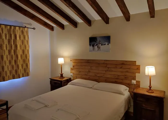 Viviendas Rurales El Covaju * Cabezón de Liébana