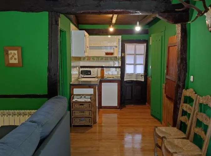 Viviendas Rurales El Covaju * Cabezón de Liébana